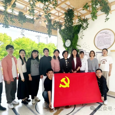 党建引领聚合力 共商教育谱新篇——柘林成校与金海村开展党建联学主题党日活动
