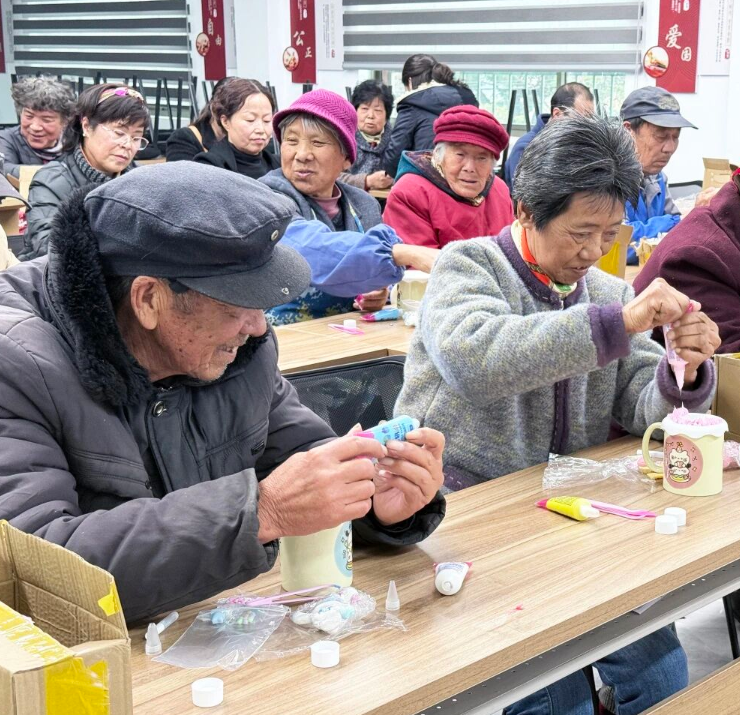 居村教育动态丨法华村开展手工diy活动